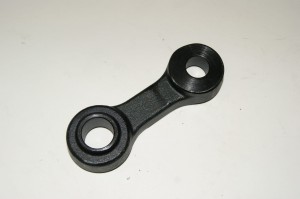 ŁĄCZNIK ZWROTNICY GÓRNY NISSAN D02 TYP A