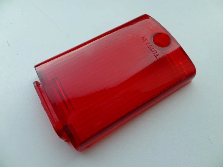 KLOSZ LAMPY TYLNEJ TOYOTA 7FG CZERWONY