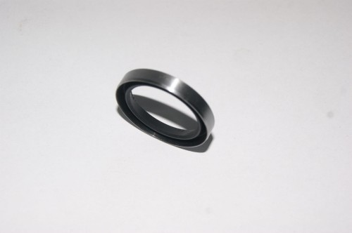 USZCZELNIENIE SWORZNIA TOYOTA 