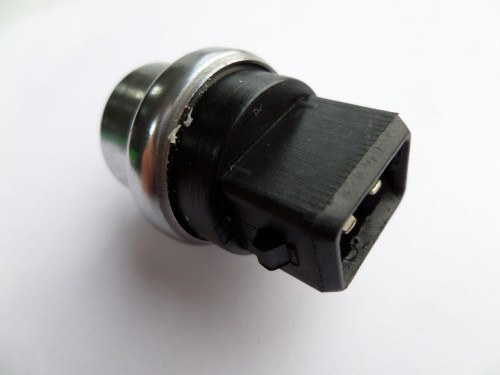 CZUJNIK TEMPERATURY WODY STILL R70 30,18T