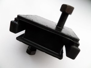 PODUSZKA ZAWIESZENIA SILNIKA TOYOTA 5,6,7 FG 12361-30511-71