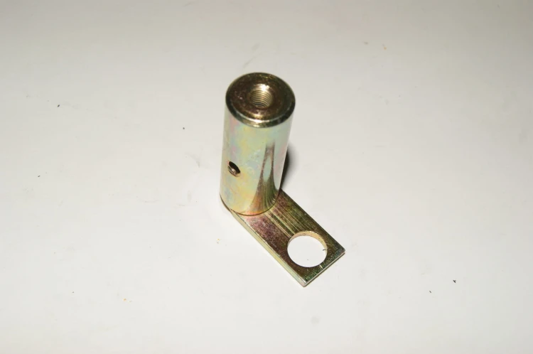 SWORZEŃ ŁĄCZNIKA SKRĘTU MITSUBISHI FG20-30K, FG10-15N