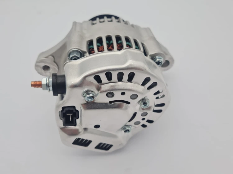 ALTERNATOR TOYOTA 5FG 4P 4Y WTYK PŁASKI
