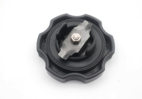 KOREK WLEWU OLEJU SILNIKOWEGO MITSUBISHI 4G15, 4G33, 4G63 MD008784