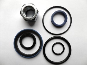 ZESTAW NAPRAWCZY SIŁOWNIKA POCHYŁU TOYOTA 6,7 FGF/FDF 10-35