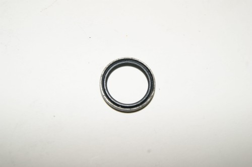 USZCZELNIENIE SWORZNIA ŁĄCZNIKA NISSAN D01