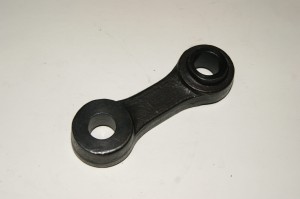 ŁĄCZNIK ZWROTNICY GÓRNY NISSAN D01 TYP A