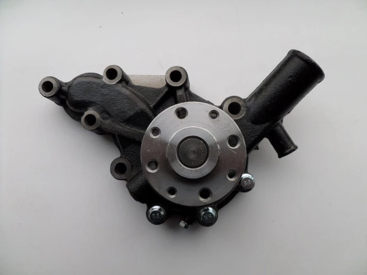 POMPA WODY ISUZU C240 TYP A 