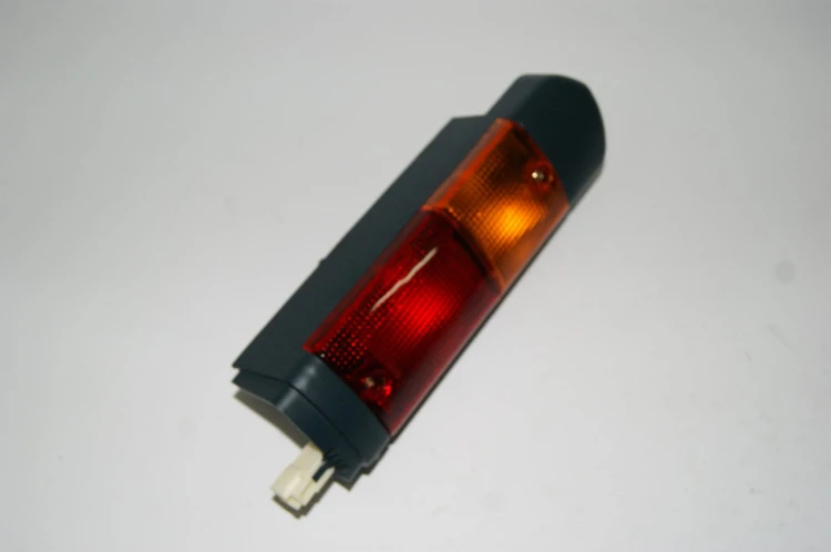 LAMPA TYLNA TOYOTA 7FG