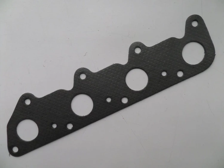 USZCZELKA KOLEKTORA WYDECHOWEGO MITSUBISHI 4G33