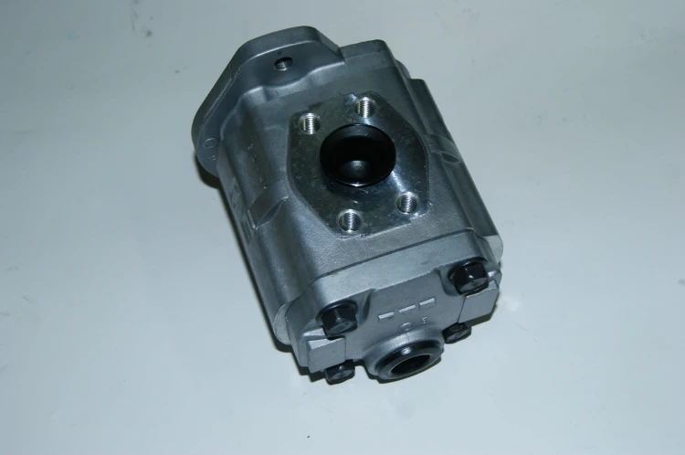 POMPA HYDRAULICZNA TOYOTA 7FG10-25
