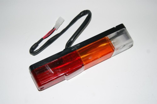 LAMPA TYLNA MITSUBISHI