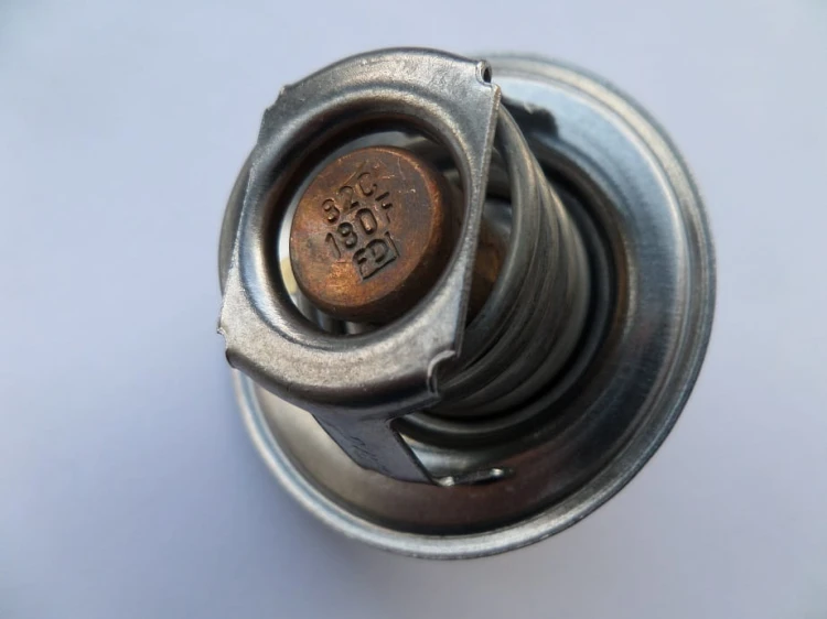 TERMOSTAT MITSUBISHI 4G33, 4G52, 4G54