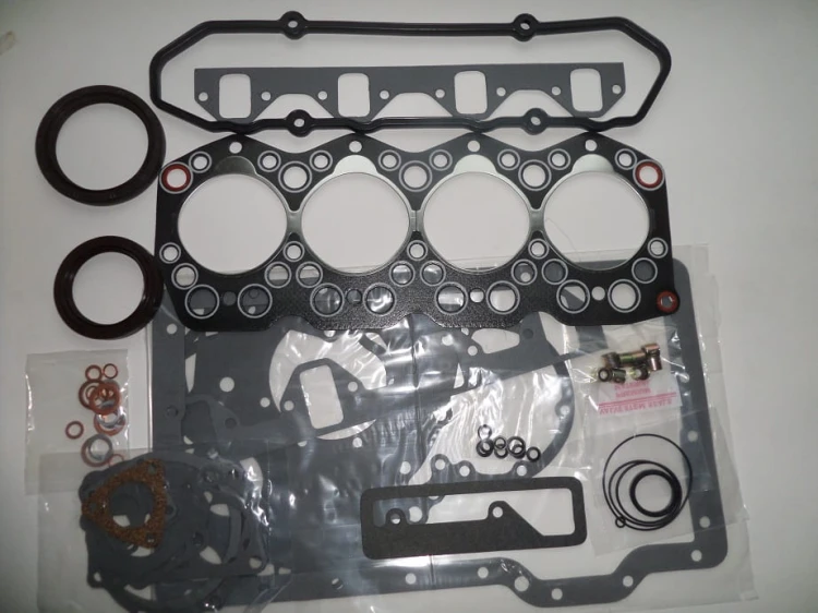  KOMPLET USZCZELEK SILNIKA MITSUBISHI S4E 