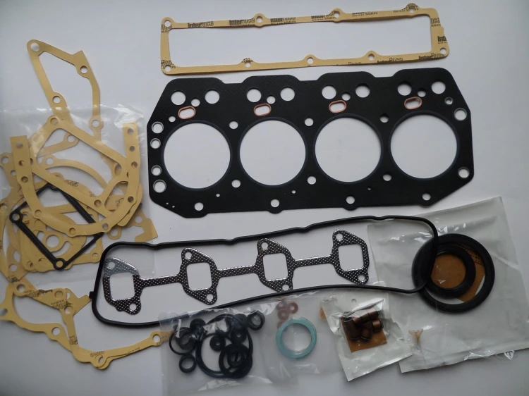 KOMPLET USZCZELEK SILNIKA TOYOTA 1Z