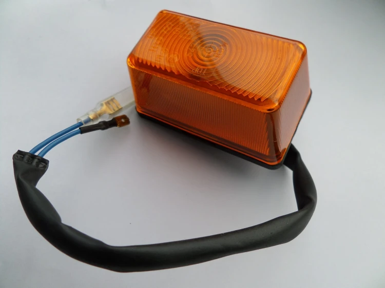 LAMPA KIERUNKOWSKAZU NISSAN 