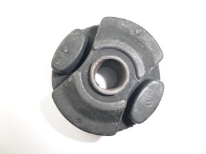 PODUSZKA ZAWIESZENIA SILNIKA TOYOTA 5,6 FG/FD 123612300171