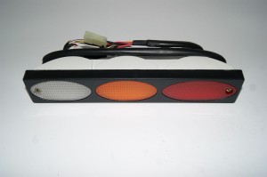 LAMPA TYLNA NISSAN D01, D02 26550-FK100