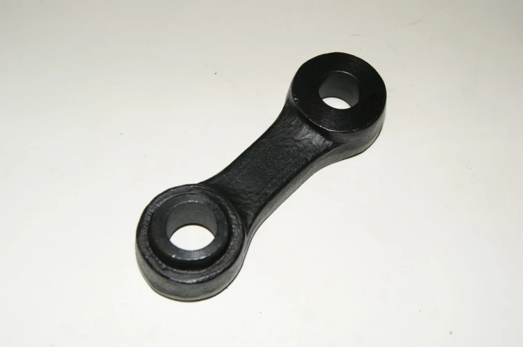 ŁĄCZNIK ZWROTNICY DOLNY NISSAN D01