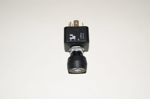 PRZEŁĄCZNIK WENTYLATORA NAGRZEWANIA