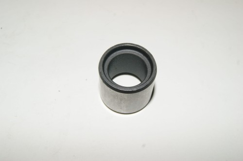 TULEJKA SWORZNIA ŁĄCZNIKA NISSAN D01, D02