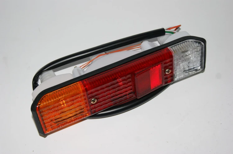 LAMPA TYLNA TOYOTA 6FG