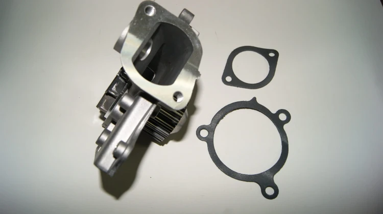 POMPA WODY HYSTER, YALE, JUNGHEINRICH SILNIK MAZDA FE